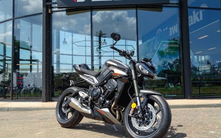 Triumph STREET TRIPLE RS