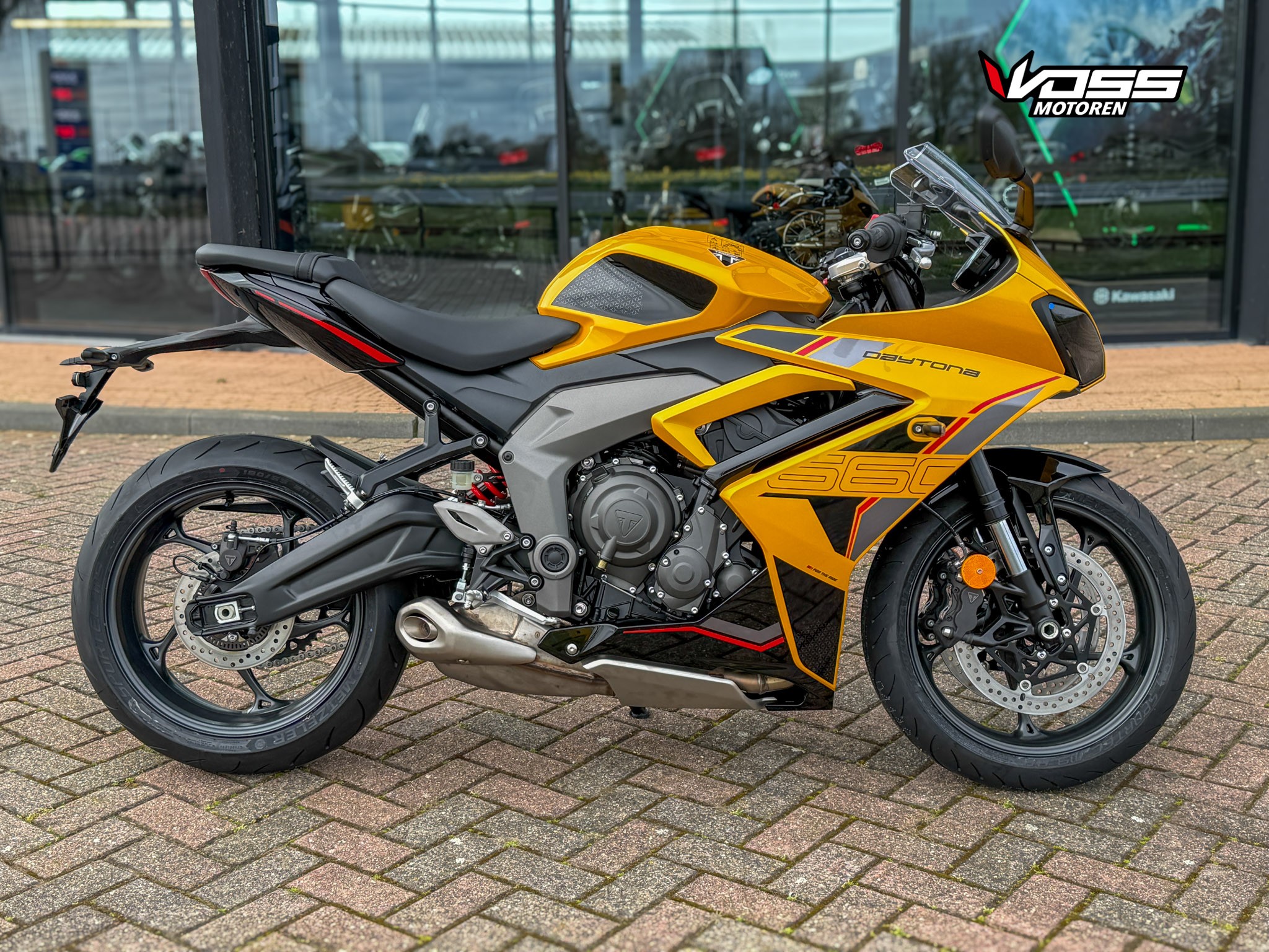 Triumph DAYTONA 660